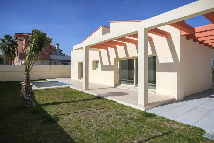 Image No.19-Villa / Détaché de 2 chambres à vendre à Coin