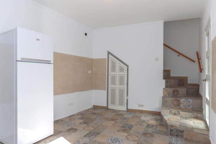 Image No.7-2 Bed Townhouse for sale