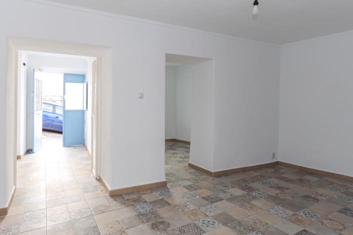 Image No.9-2 Bed Townhouse for sale