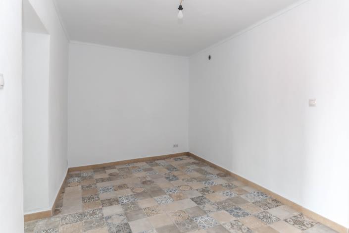 Image No.10-2 Bed Townhouse for sale