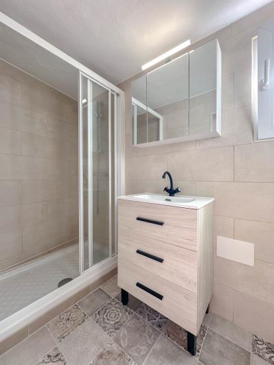 Image No.34-2 Bed Townhouse for sale