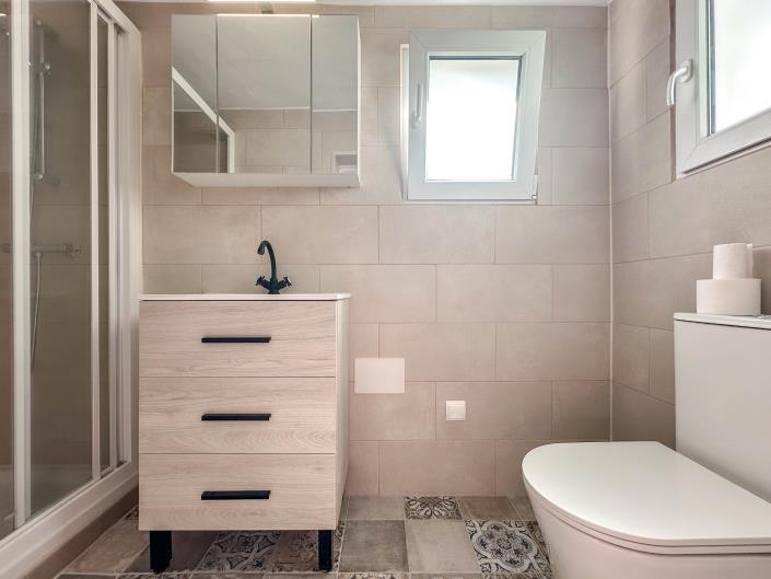 Image No.36-2 Bed Townhouse for sale