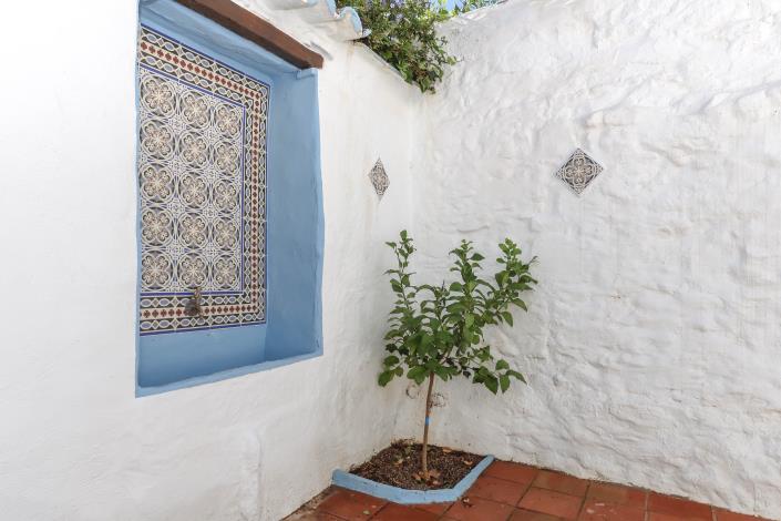 Image No.41-2 Bed Townhouse for sale