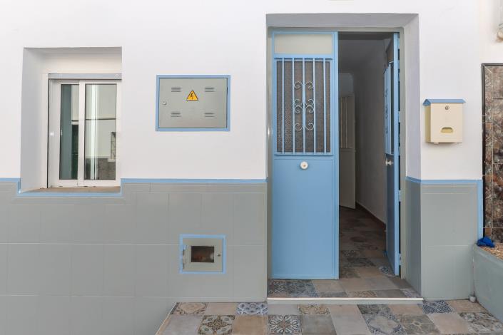 Image No.47-2 Bed Townhouse for sale