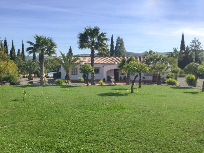 Image No.2-Maison / Villa de 4 chambres à vendre à Casarabonela