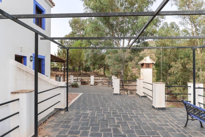 Image No.14-14 Bed Hotel for sale