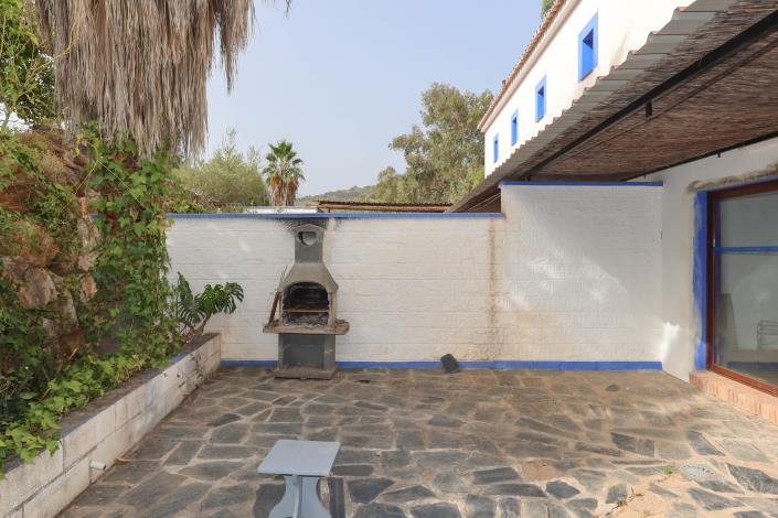 Image No.31-14 Bed Hotel for sale