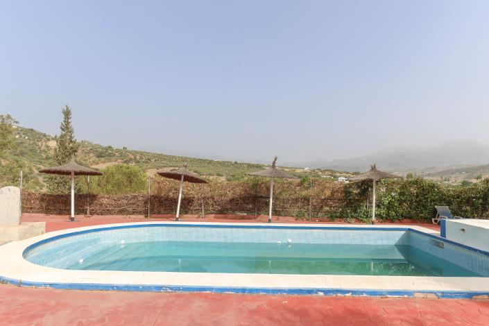 Image No.60-14 Bed Hotel for sale