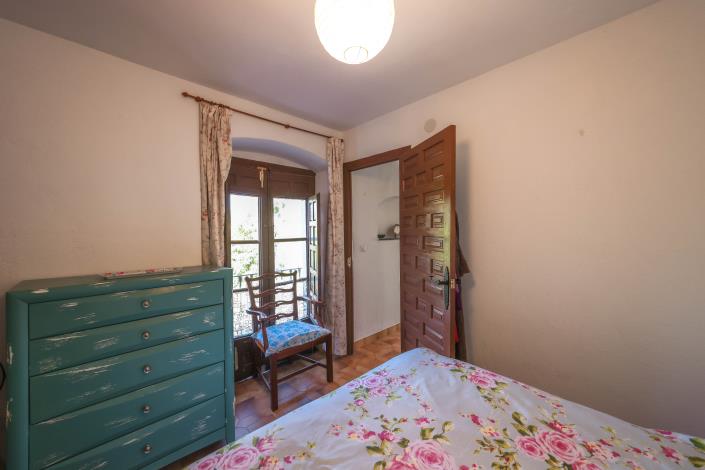 Image No.17-1 Bed Flat for sale