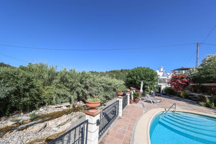 Image No.32-1 Bed Flat for sale