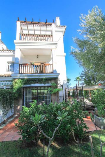 Image No.1-Villa de 4 chambres à vendre à Alhaurín de la Torre