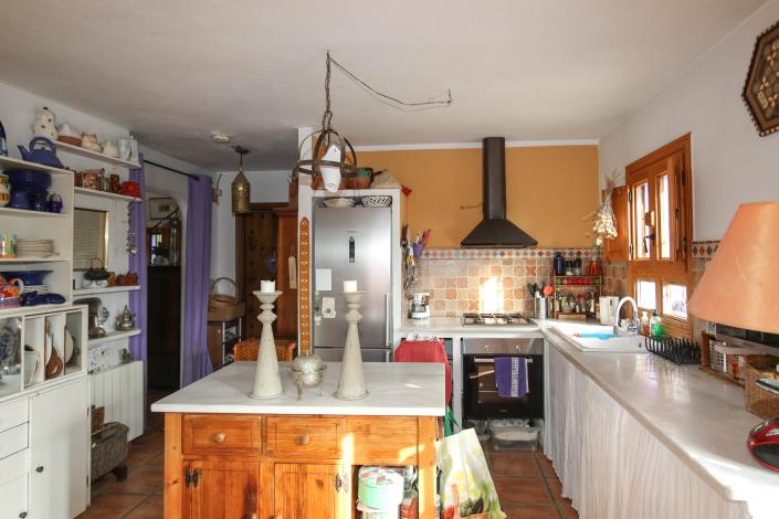 Image No.24-Villa / Détaché de 6 chambres à vendre à Alozaina