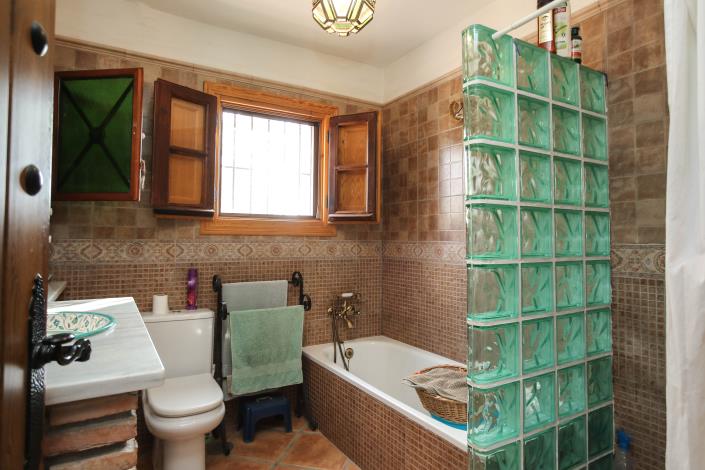 Image No.26-Villa / Détaché de 6 chambres à vendre à Alozaina