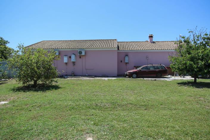 Image No.35-5 Bed Villa / Detached for sale