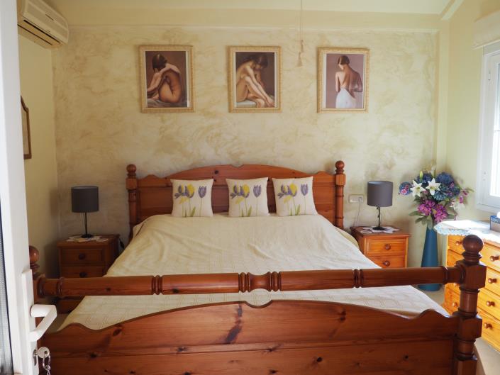 Image No.38-5 Bed Villa / Detached for sale