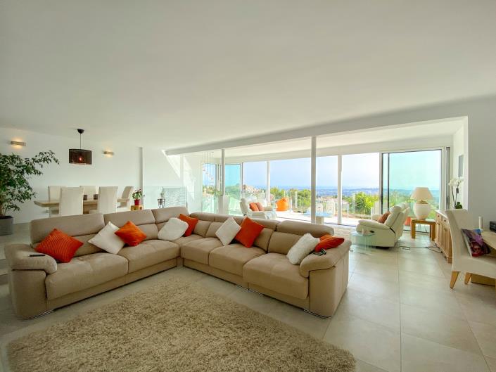 Image No.13-4 Bed Villa / Detached for sale