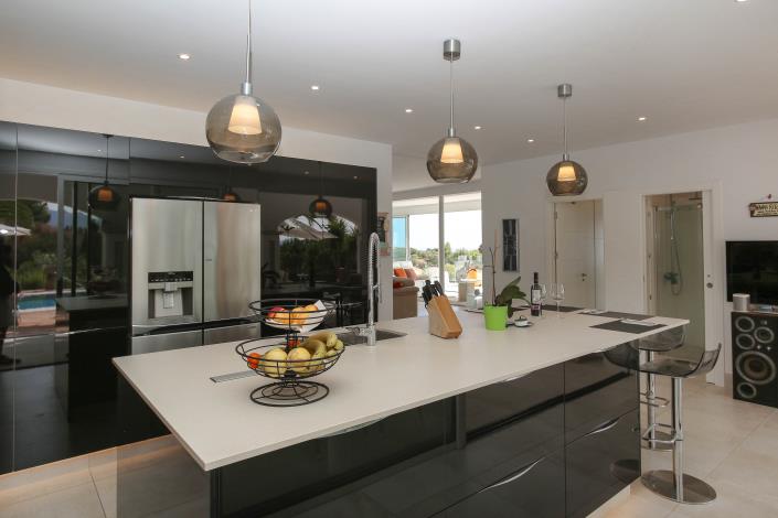 Image No.20-4 Bed Villa / Detached for sale