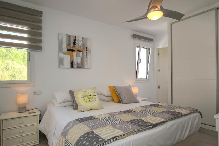 Image No.28-4 Bed Villa / Detached for sale