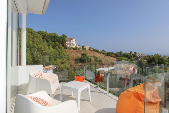 Image No.3-4 Bed Villa / Detached for sale