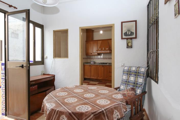 Image No.7-4 Bed Townhouse for sale