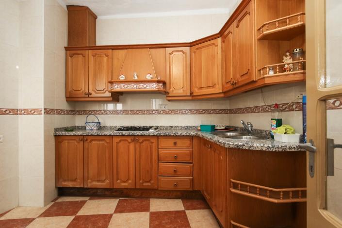 Image No.10-4 Bed Townhouse for sale