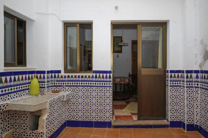 Image No.33-4 Bed Townhouse for sale