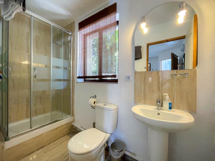 Image No.36-6 Bed Apartment for sale