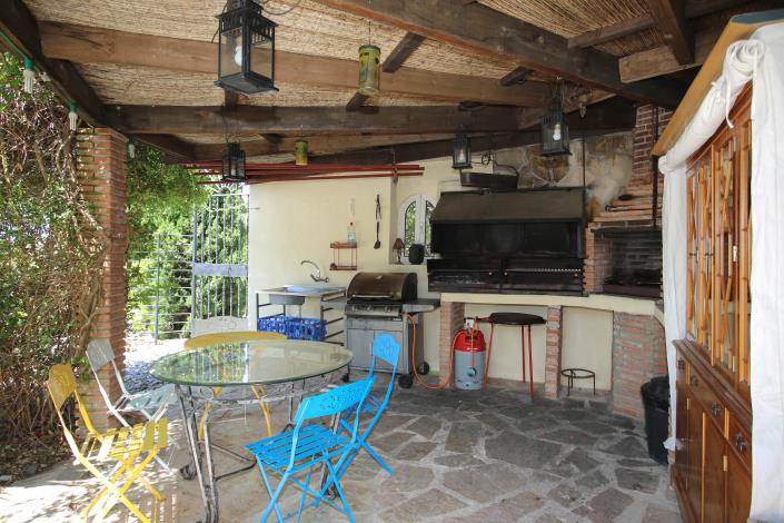 Image No.54-6 Bed Apartment for sale