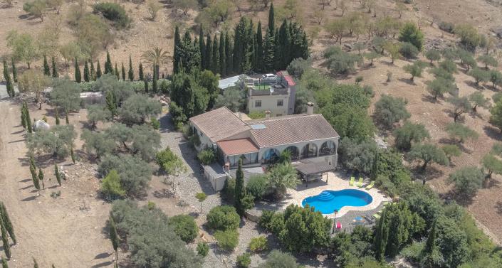 Image No.60-6 Bed Apartment for sale