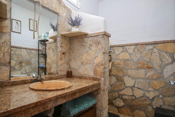 Image No.22-3 Bed Villa / Detached for sale