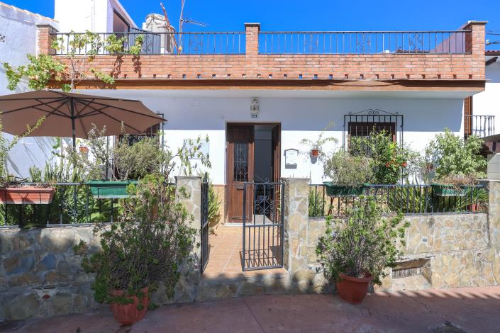 Image No.8-4 Bed Townhouse for sale