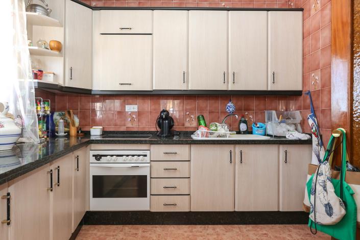 Image No.15-4 Bed Townhouse for sale