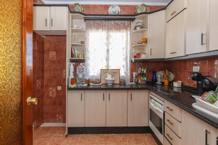 Image No.16-4 Bed Townhouse for sale