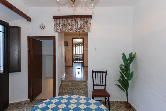 Image No.5-2 Bed Townhouse for sale