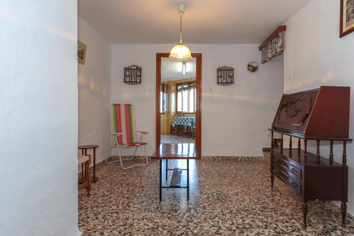 Image No.8-2 Bed Townhouse for sale