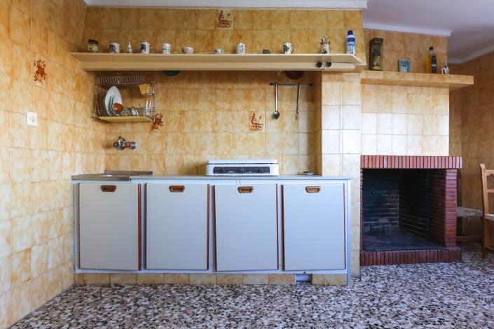 Image No.10-2 Bed Townhouse for sale