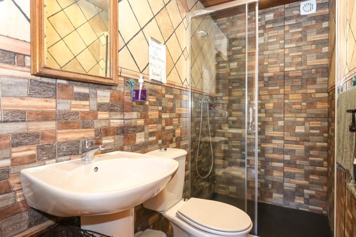 Image No.22-4 Bed Villa / Detached for sale