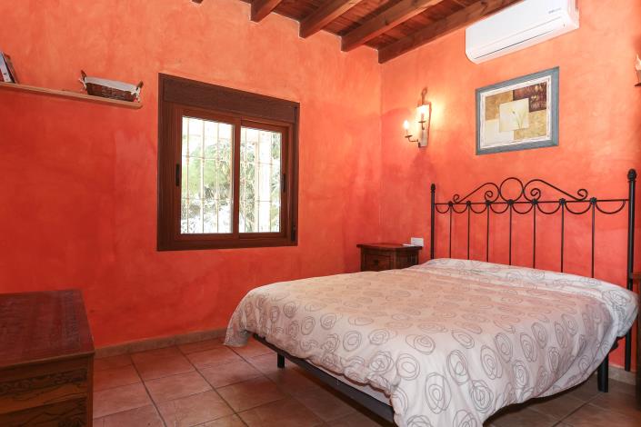 Image No.30-4 Bed Villa / Detached for sale