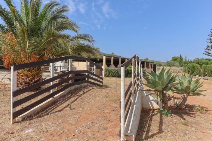 Image No.46-5 Bed Villa / Detached for sale