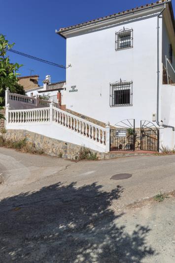 Image No.6-Villa / Détaché de 3 chambres à vendre à Alozaina