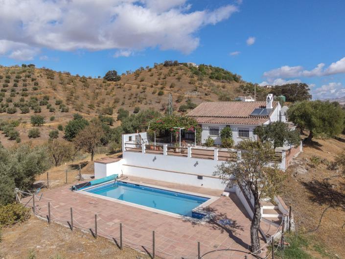 Image No.2-3 Bed Villa / Detached for sale