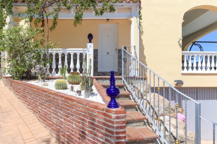 Image No.10-4 Bed Villa / Detached for sale