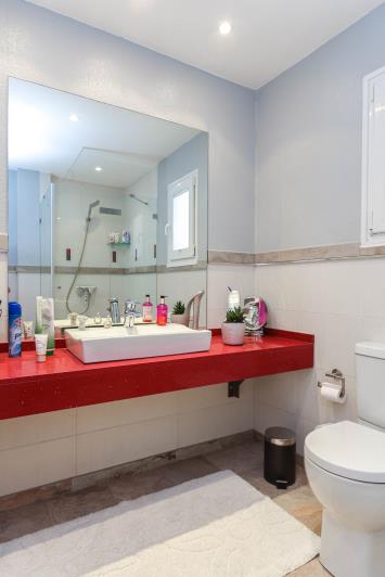 Image No.32-4 Bed Villa / Detached for sale