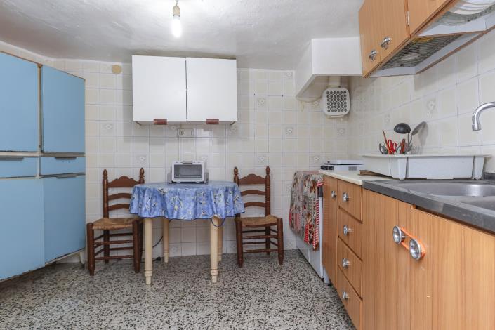 Image No.10-6 Bed Townhouse for sale