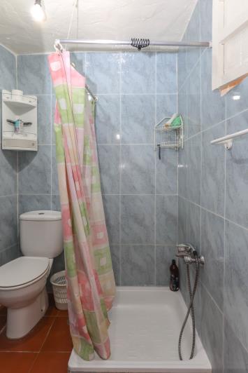 Image No.18-6 Bed Townhouse for sale