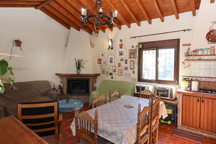 Image No.7-3 Bed Country House for sale