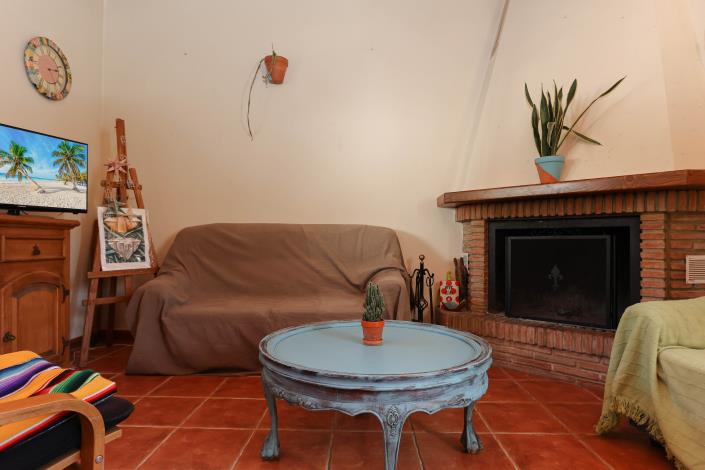 Image No.8-3 Bed Country House for sale