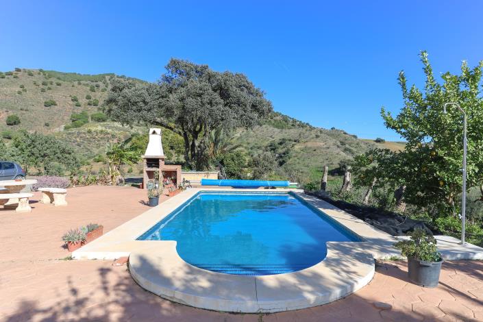 Image No.22-3 Bed Country House for sale