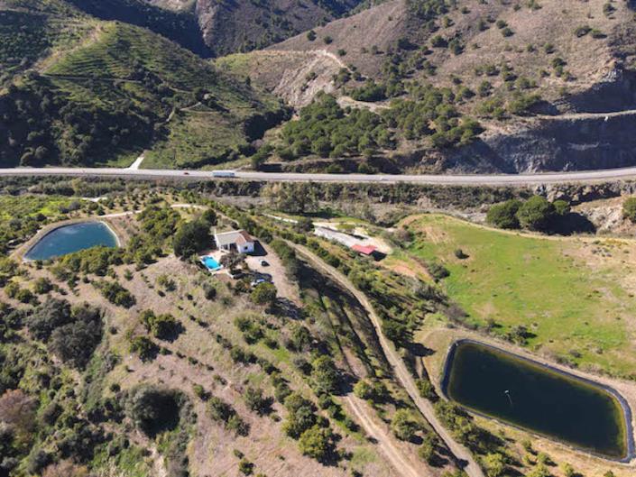 Image No.26-3 Bed Country House for sale