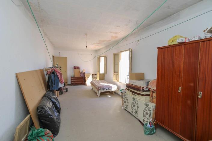 Image No.12-Maison de ville de 5 chambres à vendre à Guaro